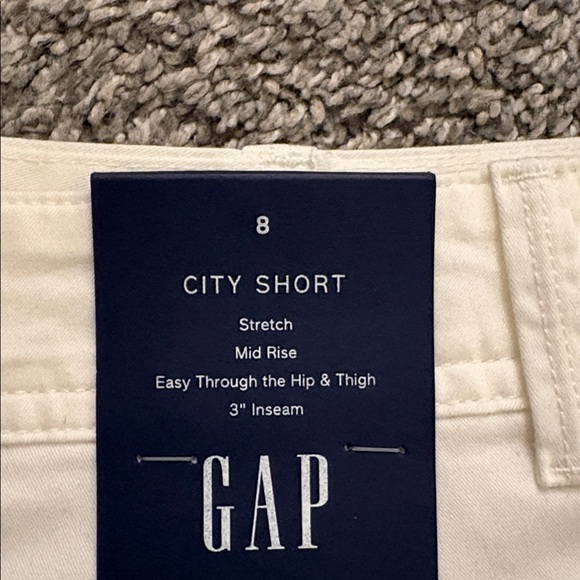 GAP Shorts - Picture 5 of 5